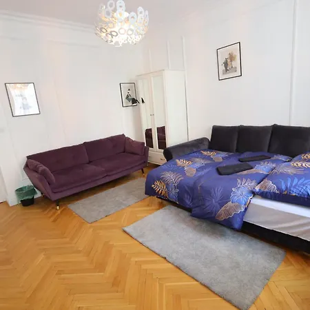 Fantastic-inn - Kp69 * Warschau