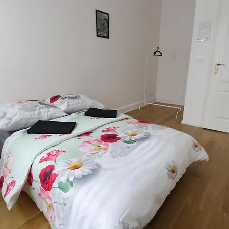 Fantastic-inn - Kp69 * Warschau